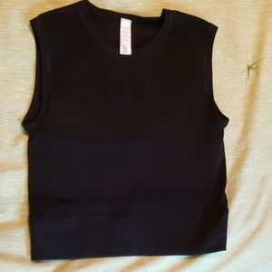 Pravana crop high neck tank